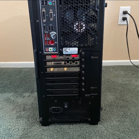 Cyber power PC, keyboard, and mouse - Picture 6 of 11